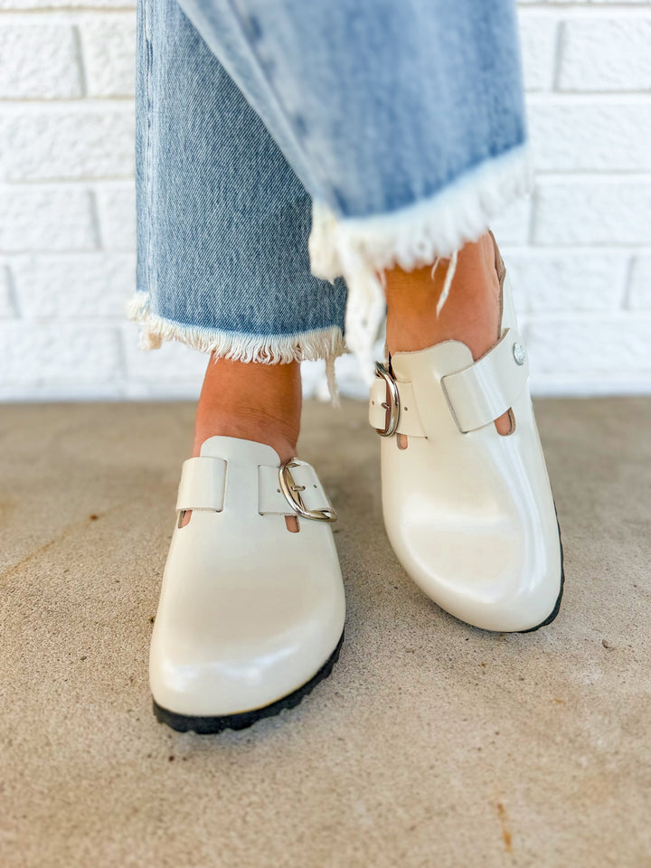 Birkenstock Boston Big Buckle Leather Clog - Amalfi Oyster