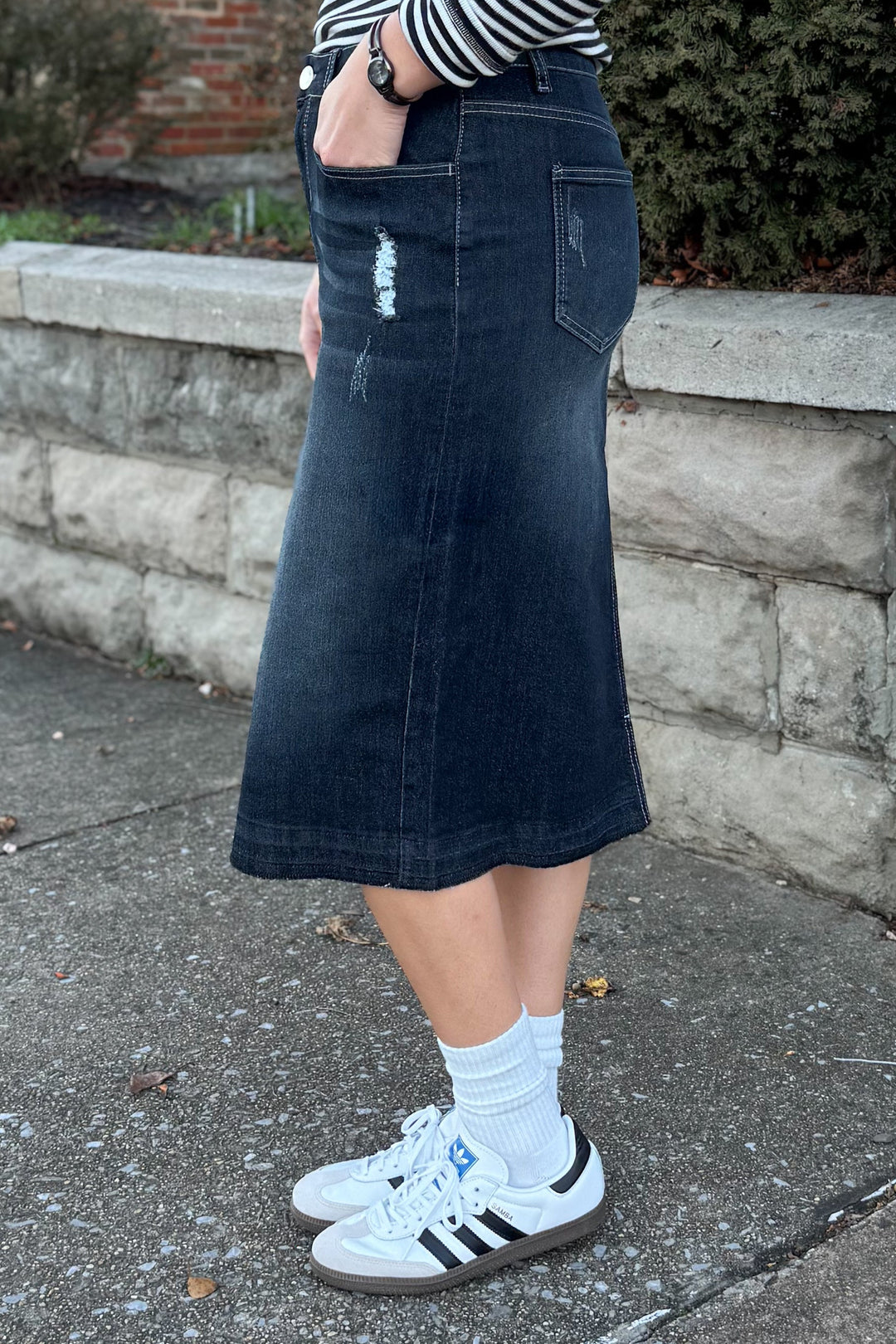 Gianna Distressed Denim Skirt (Black Wash)