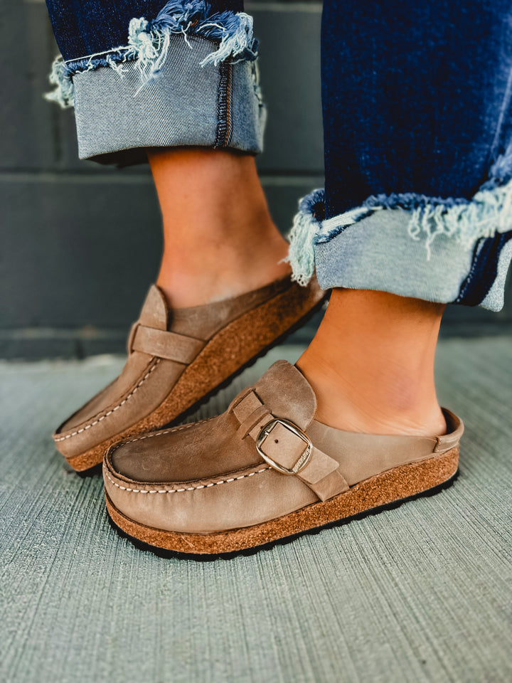Birkenstock Buckley Oiled Leather Clog - Tobacco Brown